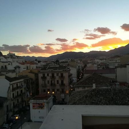 A Terrace In The Heart Of Palermo Apartment Luaran gambar